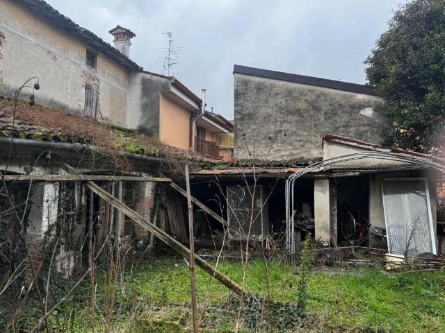 Villa Indipendente in vendita a Viadana, Lombardia