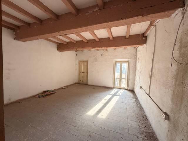 Villa Indipendente in vendita a Viadana, Lombardia