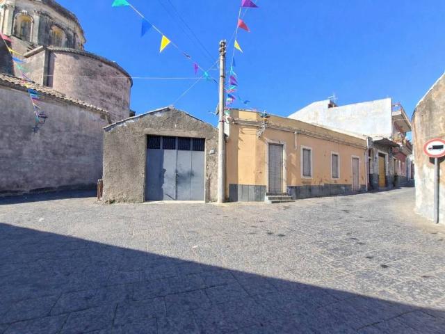 Villa Indipendente in vendita a Viagrande, Sicilia