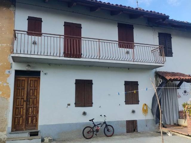 Villa Indipendente in vendita a Piemonte, Asti