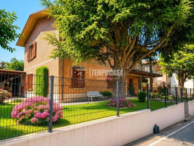 Villa Indipendente in vendita a Tresinaro - Secchia, Re