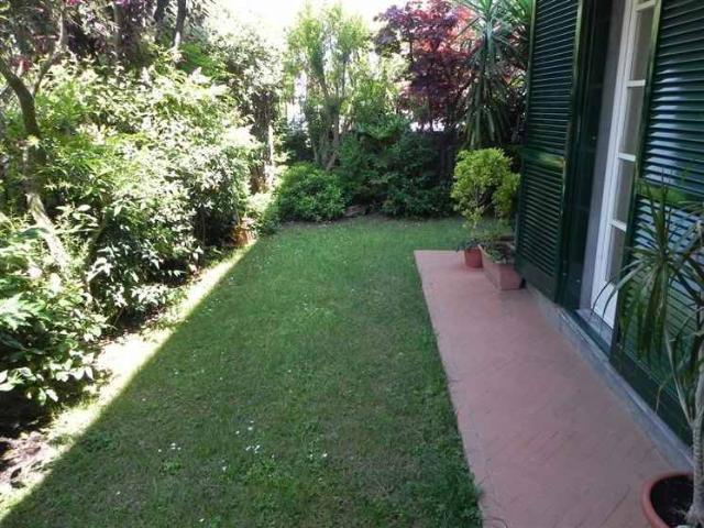 Villa Indipendente in vendita a Viareggio, Toscana