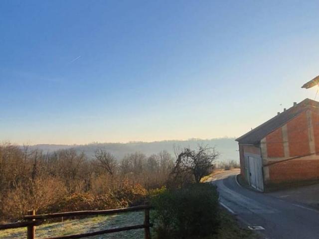 Villa Indipendente in vendita a Piemonte, Asti
