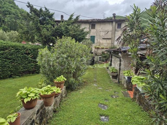 Villa Indipendente in vendita a Vicchio, Toscana
