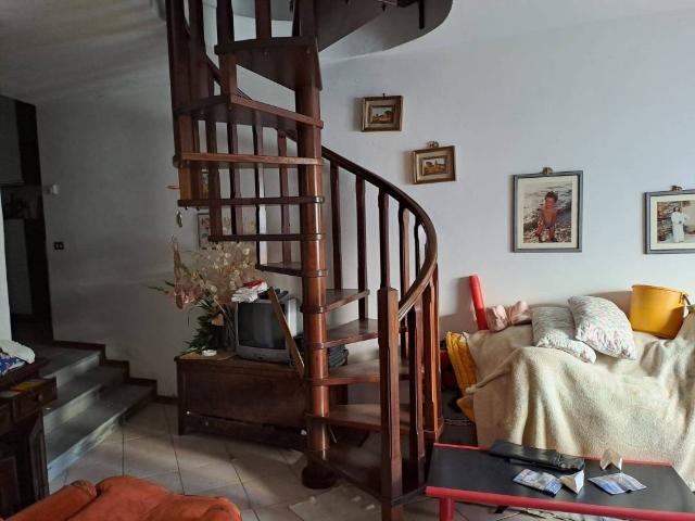Villa Indipendente in vendita a Vicchio, Toscana