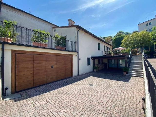 Villa Indipendente in vendita a Borgo Berga, Vicenza