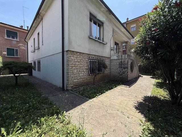 Villa Indipendente in vendita a Santa Bertilla, Vicenza