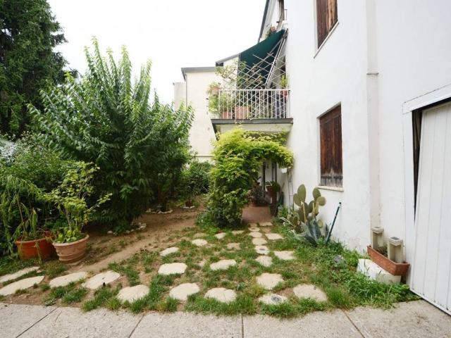 Villa Indipendente in vendita a Vicenza, Veneto