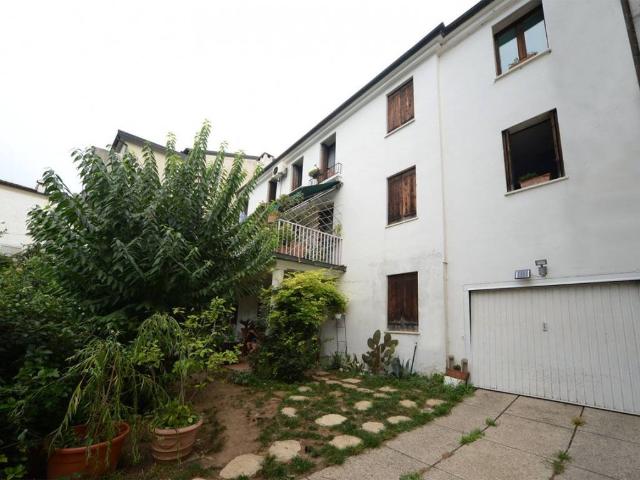 Villa Indipendente in vendita a Vicenza, Veneto