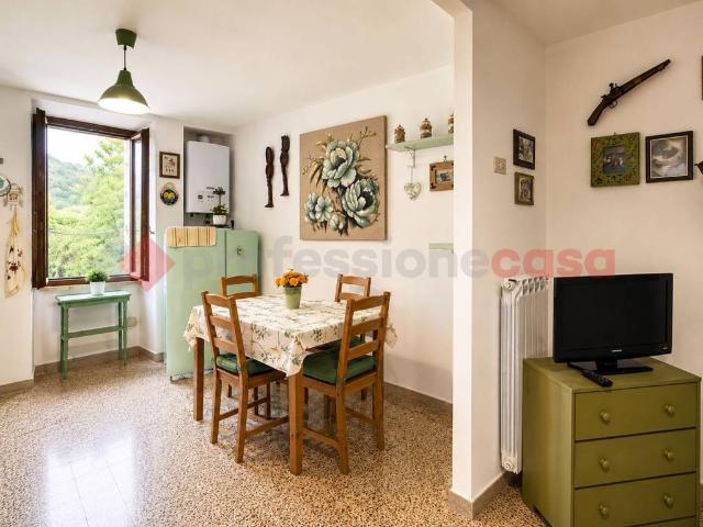 Villa Indipendente in vendita a Vico Nel Lazio, Lazio