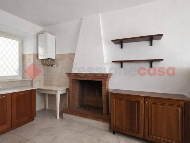 Villa Indipendente in vendita a Vico Nel Lazio, Lazio