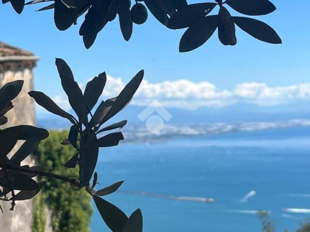 Villa Indipendente in vendita a Padovani, Vietri Sul Mare