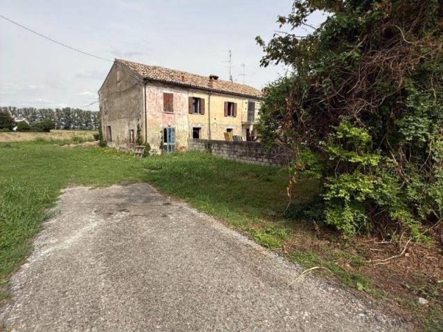 Villa Indipendente in vendita a Vigarano Pieve, Vigarano Mainarda