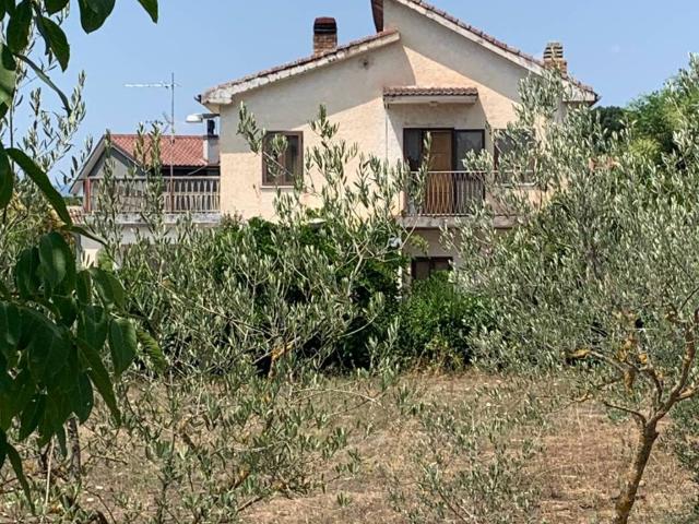 Villa Indipendente in vendita a Viggiano, Basilicata