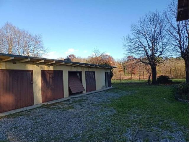 Villa Indipendente in vendita a Comunità Montana del Piambello, Viggiù