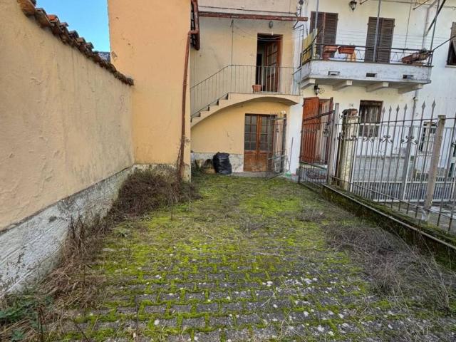 Villa Indipendente in vendita a Piemonte, Alessandria