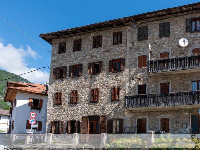 Villa Indipendente in vendita a Vigo Di Cadore, Veneto