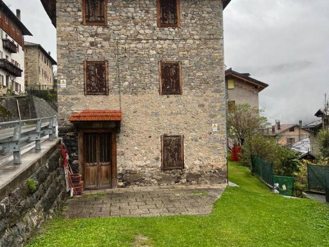 Villa Indipendente in vendita a Vigo Di Cadore, Veneto