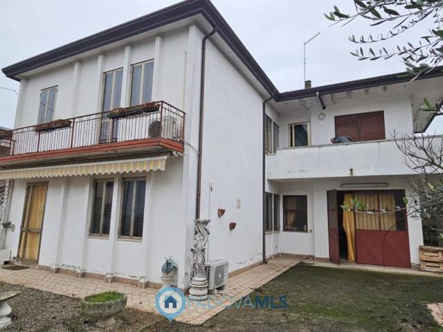 Villa Indipendente in vendita a Perarolo, Vigonza