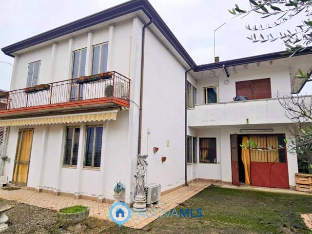 Villa Indipendente in vendita a Perarolo, Vigonza