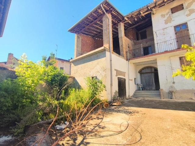 Villa Indipendente in vendita a Viguzzolo, Alessandria