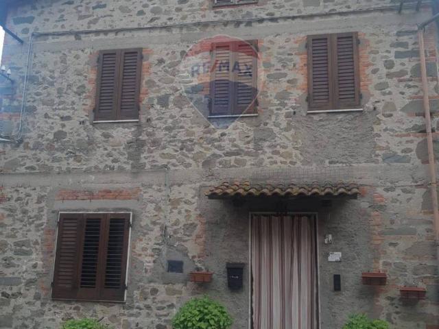 Villa Indipendente in vendita a Guzzano, Villa Basilica