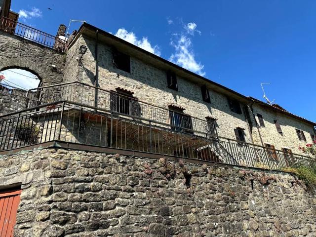 Villa Indipendente in vendita a Villa Basilica, Toscana