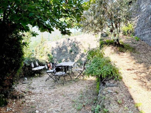 Villa Indipendente in vendita a Unione dei comuni Media Valle del Serchio, Villa Basilica