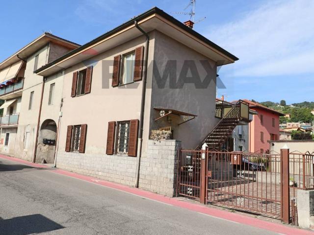 Villa Indipendente in vendita a Villa D'adda, Lombardia
