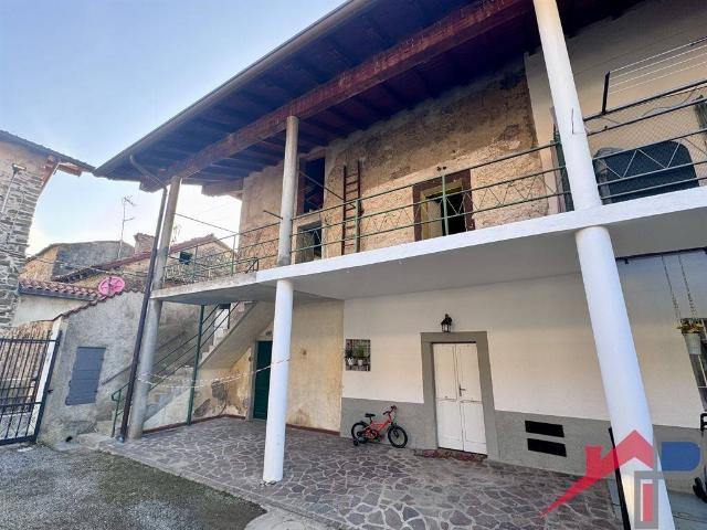 Villa Indipendente in vendita a Villa D'adda, Lombardia