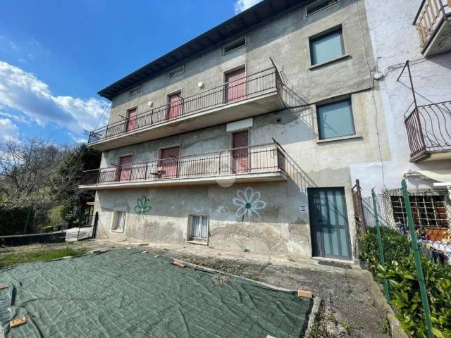 Villa Indipendente in vendita a Bruntino, Villa D'almè