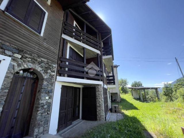 Villa Indipendente in vendita a Villa Di Tirano, Lombardia