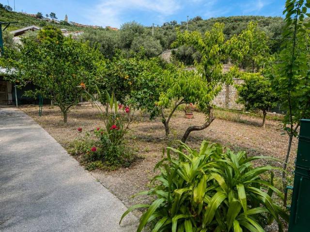 Villa Indipendente in vendita a Villa Faraldi, Liguria