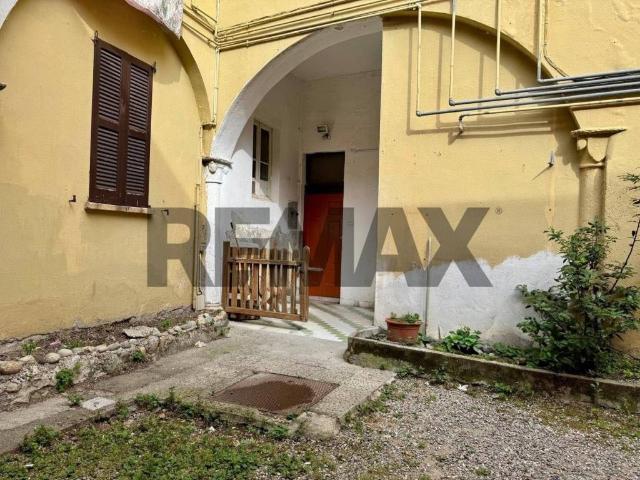 Villa Indipendente in vendita a Maccio, Villa Guardia