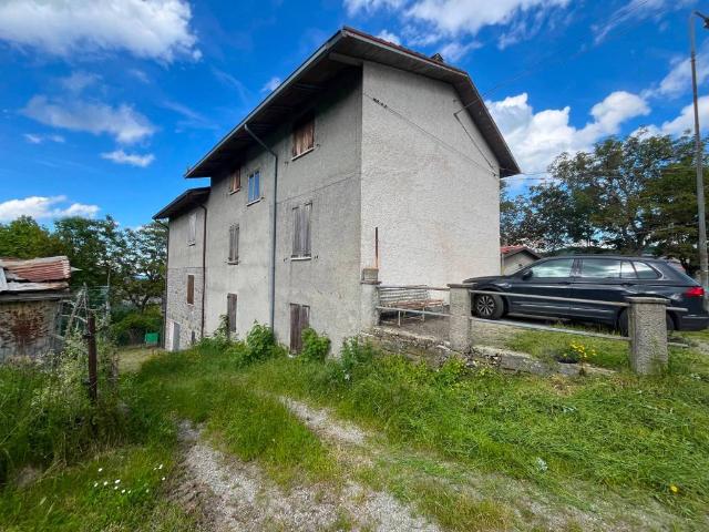Villa Indipendente in vendita a Appennino Reggiano, Re