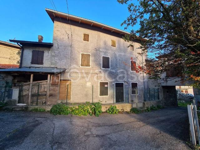 Villa Indipendente in vendita a Appennino Reggiano, Re
