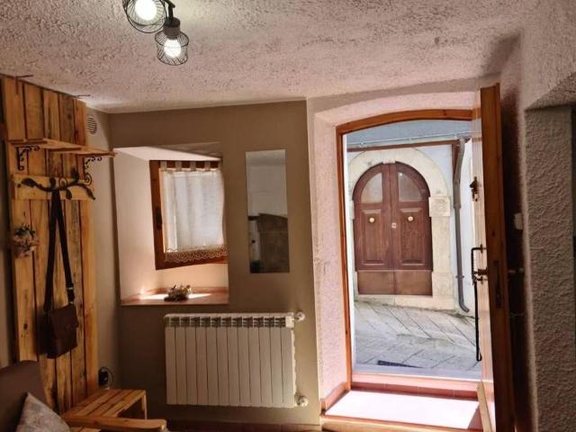 Villa Indipendente in vendita a Villa Santa Lucia Degli Abruzzi, Abruzzo