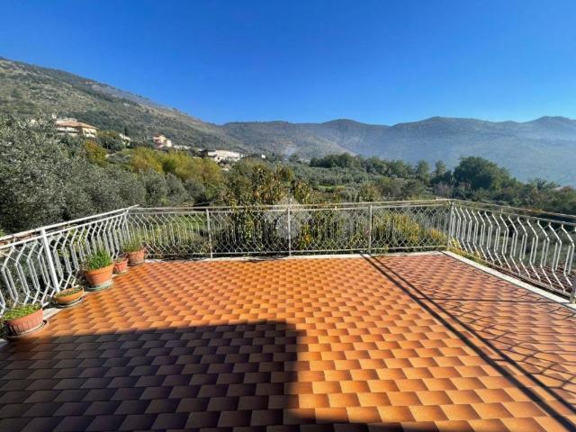 Villa Indipendente in vendita a Villa Santa Lucia, Lazio
