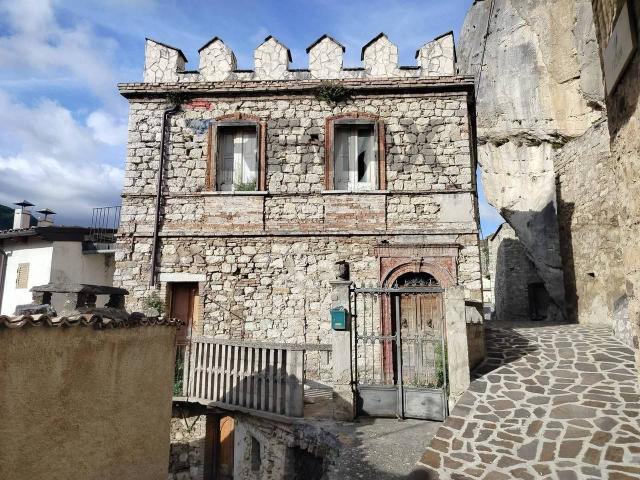 Villa Indipendente in vendita a Villa Santa Maria, Abruzzo