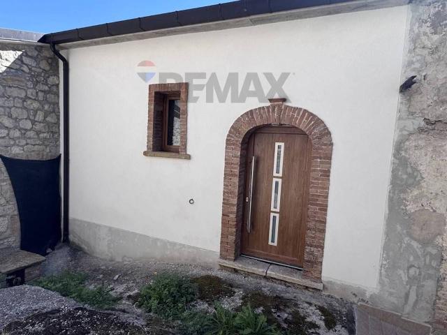 Villa Indipendente in vendita a Villa Santa Maria, Chieti