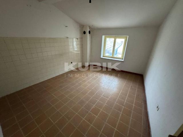Villa Indipendente in vendita a Villa Santina, Friuli-Venezia Giulia