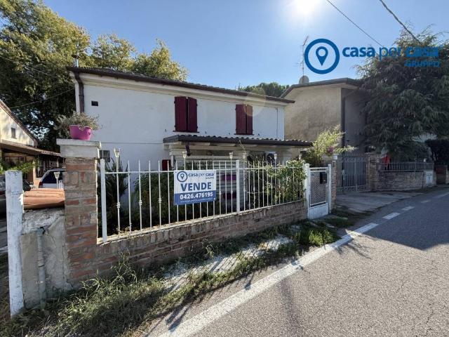 Villa Indipendente in vendita a Villadose, Veneto