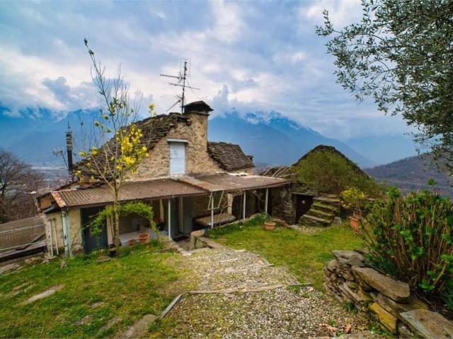 Villa Indipendente in vendita a Bannio Anzino, Piemonte