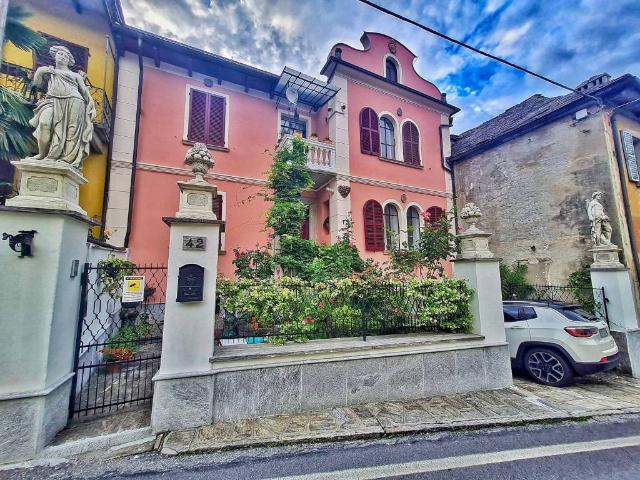 Villa Indipendente in vendita a Bannio Anzino, Piemonte