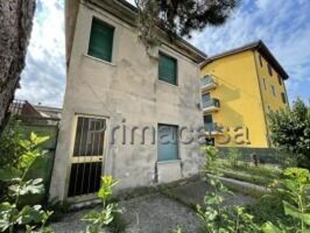 Villa Indipendente in vendita a Villafranca Di Verona, Veneto