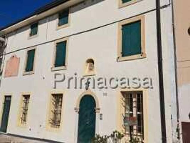 Villa Indipendente in vendita a Villafranca Di Verona, Veneto