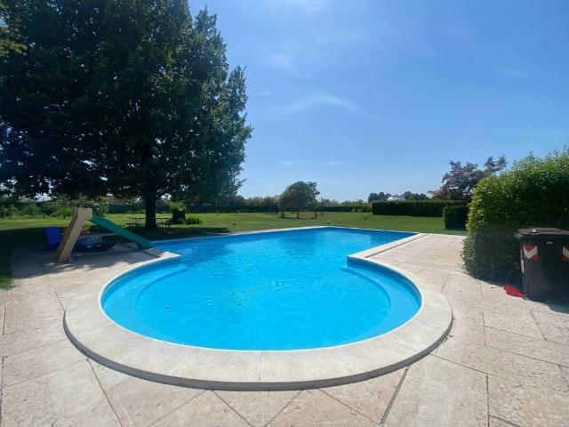 Villa Indipendente in vendita a Villafranca Di Verona, Veneto