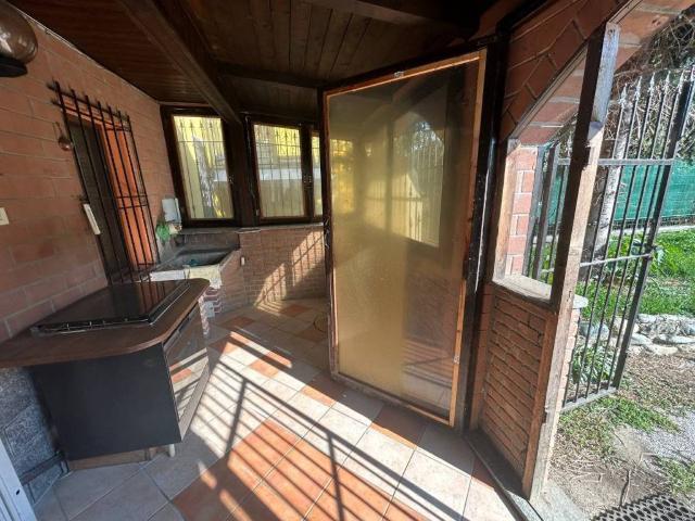 Villa Indipendente in vendita a Bussi, Villafranca Piemonte