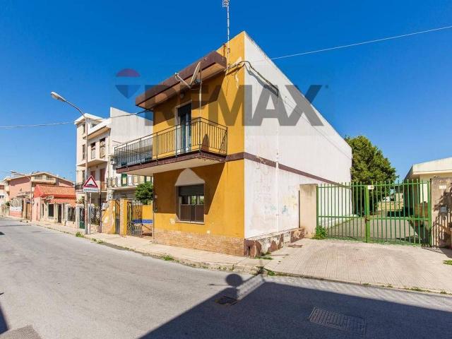 Villa Indipendente in vendita a Villafranca Tirrena, Sicilia