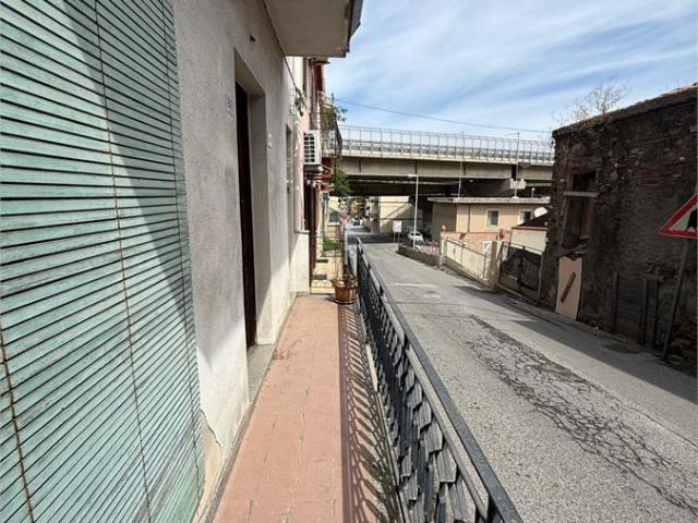 Villa Indipendente in vendita a Divieto, Villafranca Tirrena